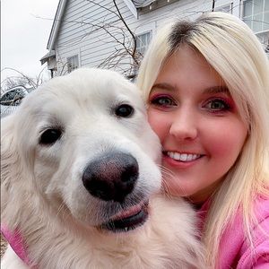 Meet your Posher, Lacey